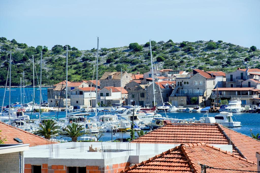 Apartments Barbara Tribalj Oda fotoğraf